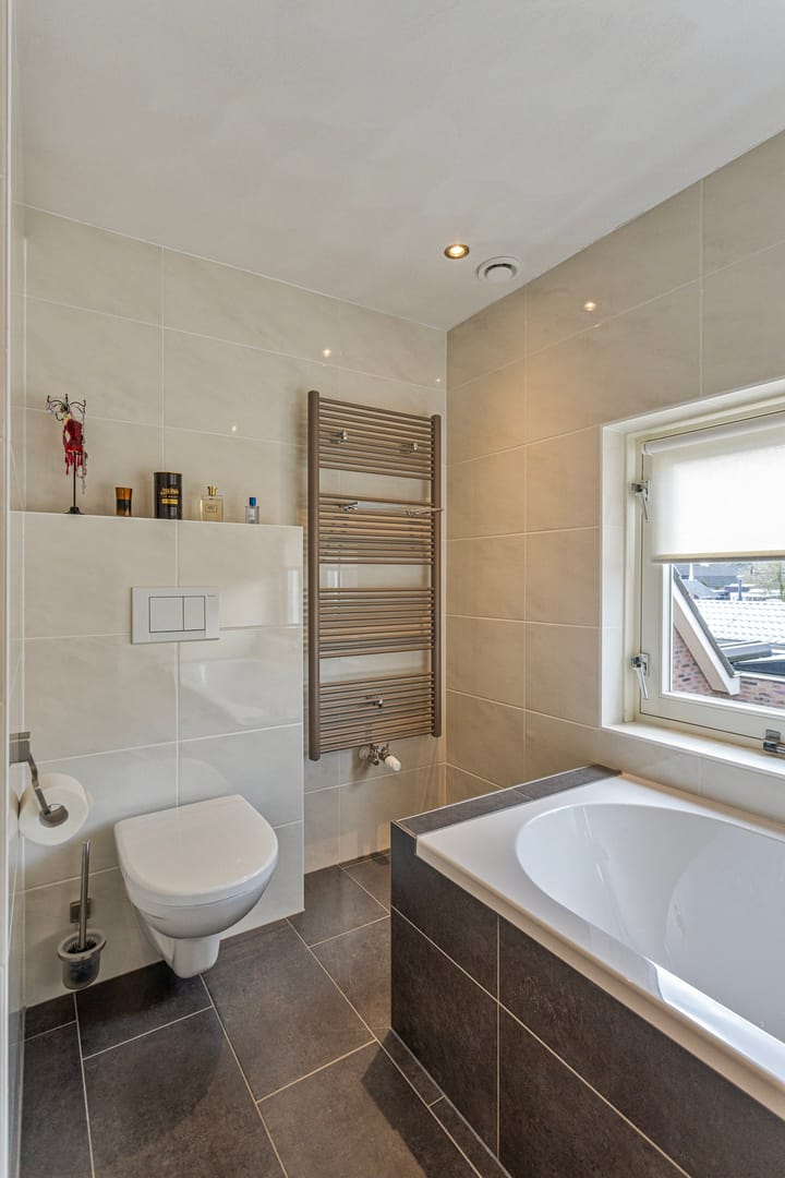 Foto 33 van Molenstraat 9