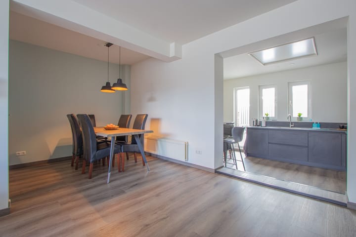 Foto 6 van Van Den Bongaertstraat 9