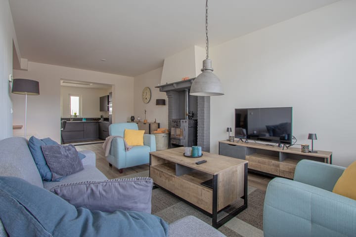 Foto 10 van Van Den Bongaertstraat 9