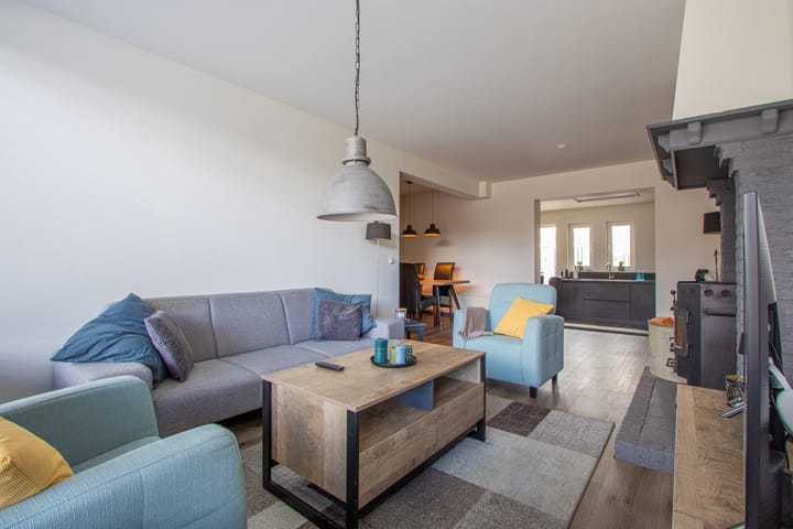 Foto 11 van Van Den Bongaertstraat 9