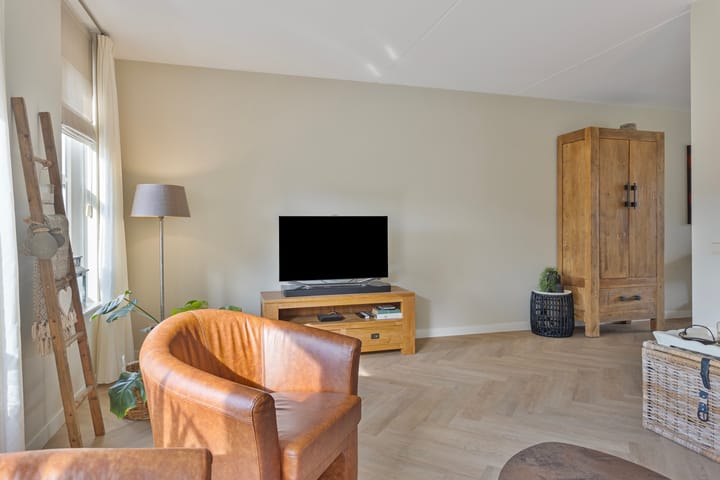 Foto 9 van Violenstraat 4