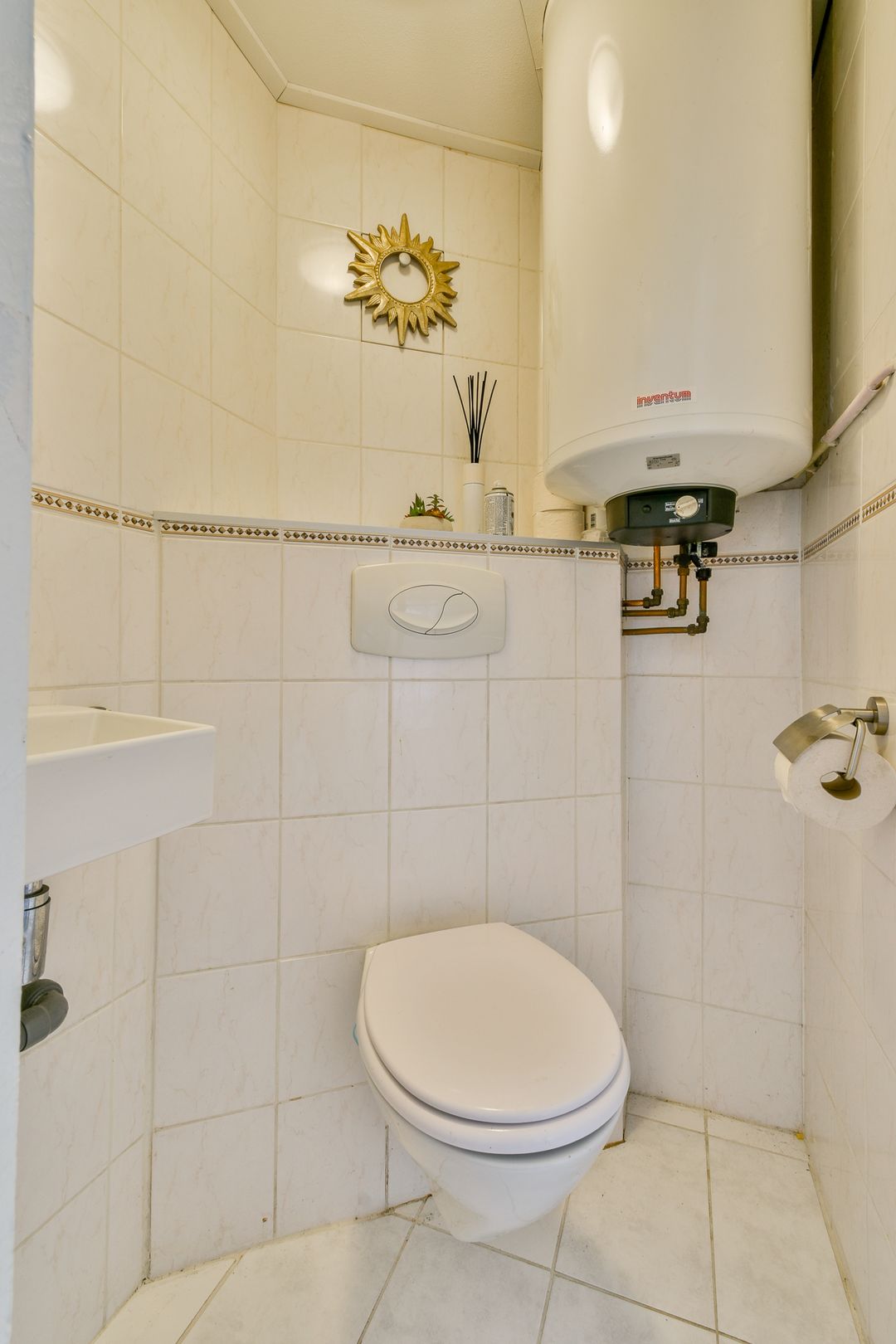 Photo 13 of Burgemeester van Alphenstraat 59-F2