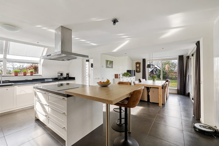 Photo 12 of Zuideinde 10