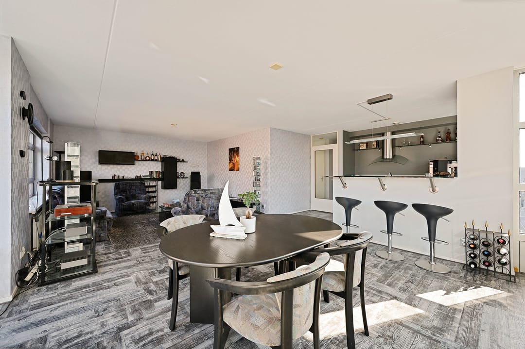 Photo 11 of Julianastraat 54-B