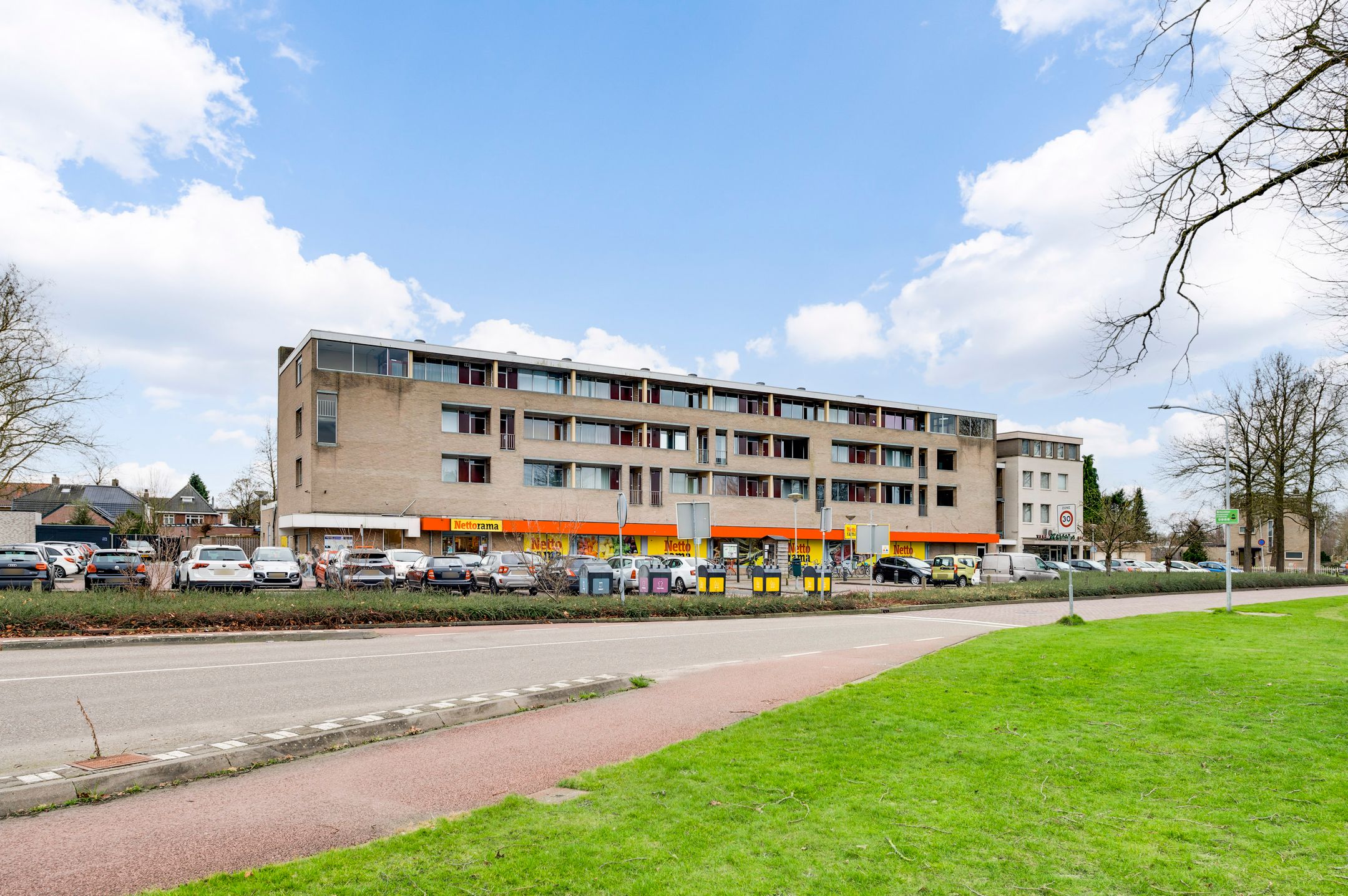 Foto 24 van Kard. de Jongstraat 11-A