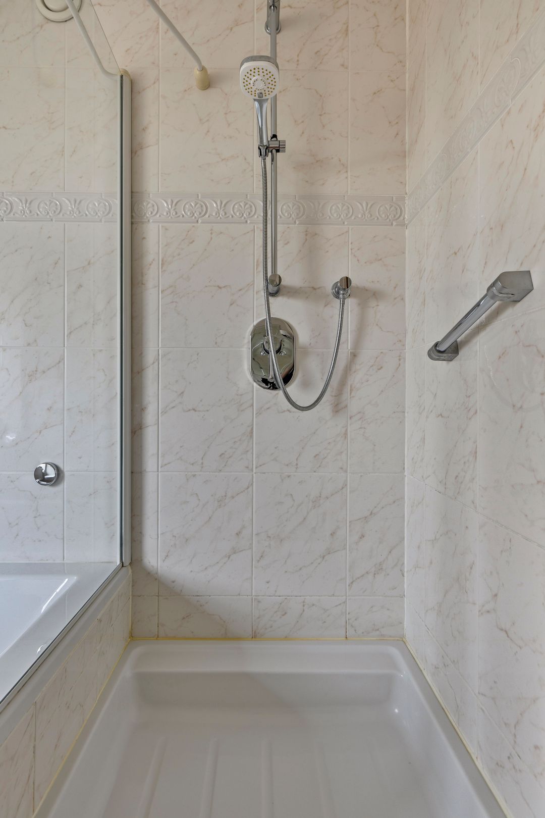 Photo 37 of Maasstraat 16