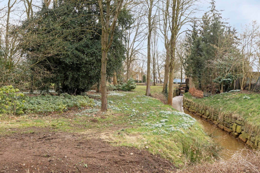 Photo 46 of Maasstraat 16