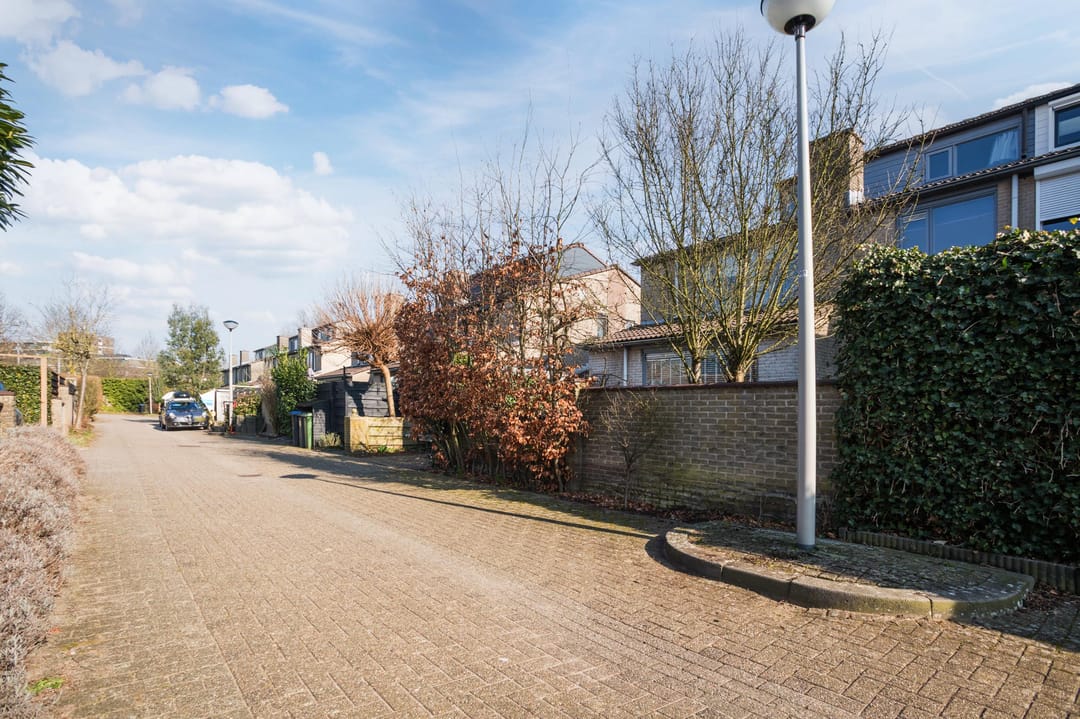 Foto 2 van Louise Michelstraat 4