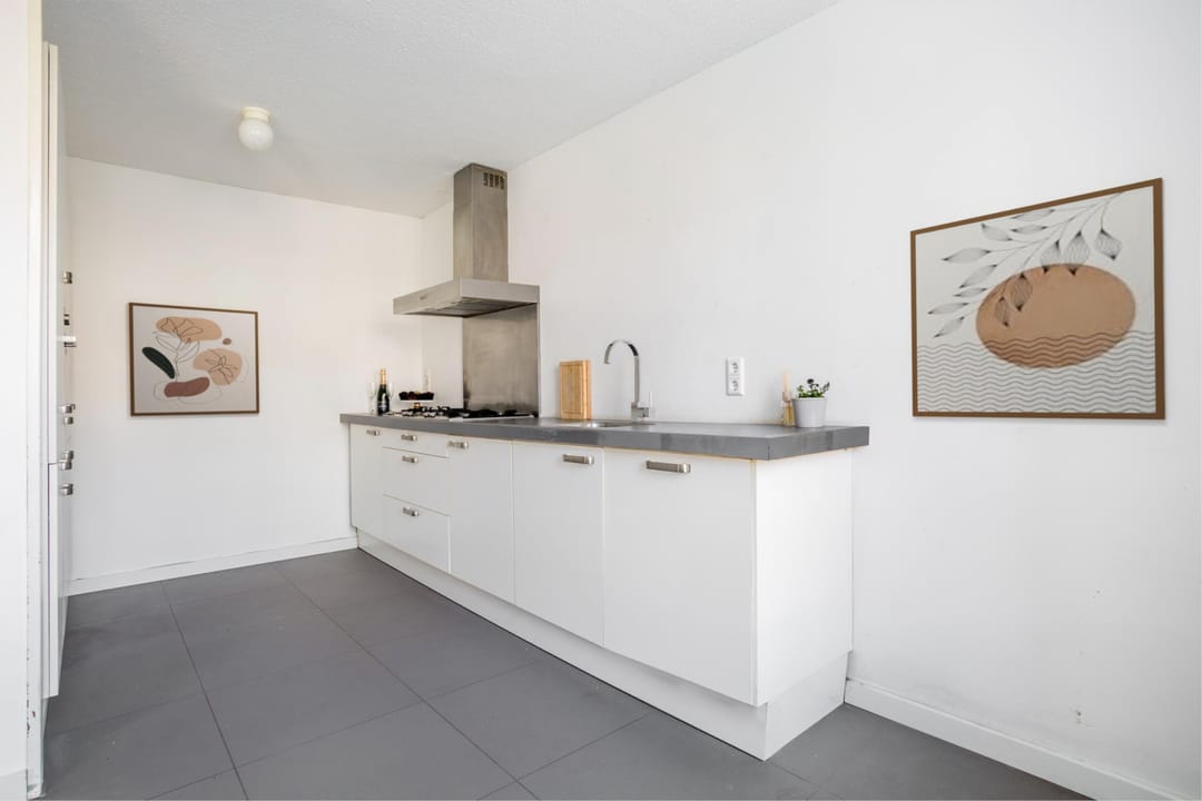 Foto 8 van Louise Michelstraat 4