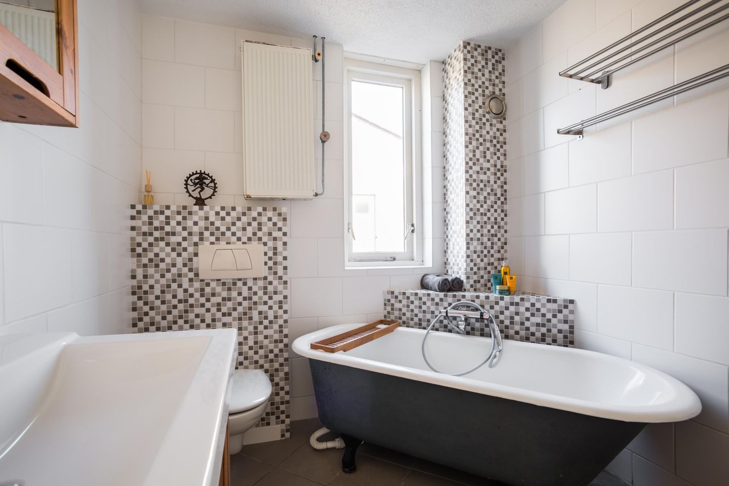 Foto 19 van Louise Michelstraat 4