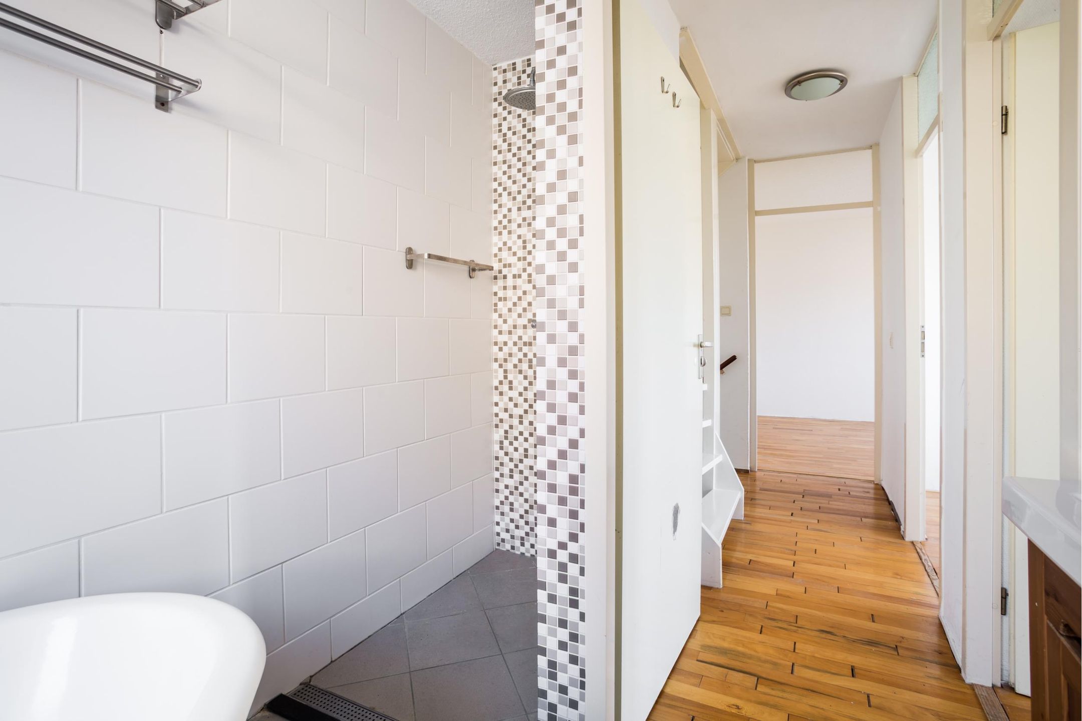 Foto 21 van Louise Michelstraat 4