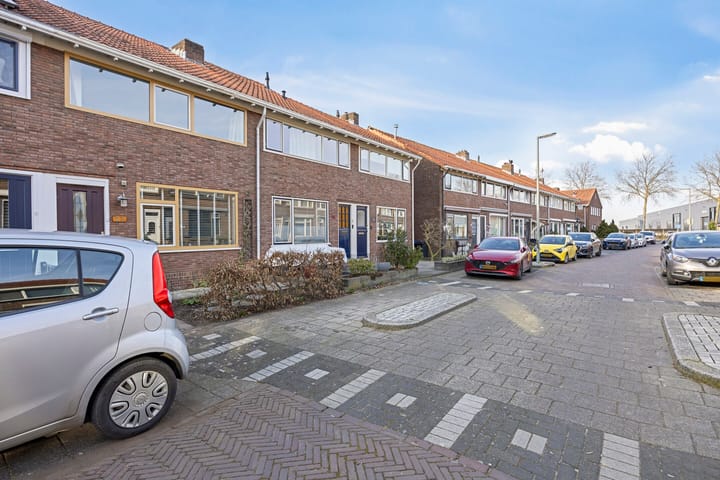 Foto 33 van Amerstraat 21