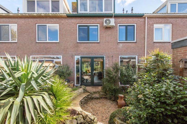 Foto 14 van Meidoornweg 39