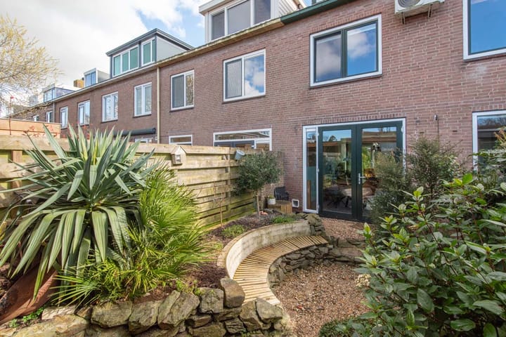 Foto 16 van Meidoornweg 39