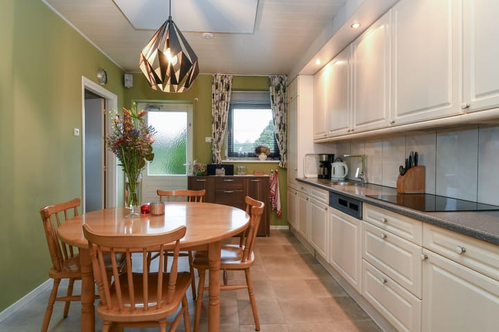 Foto 14 van Helenaveenseweg 84