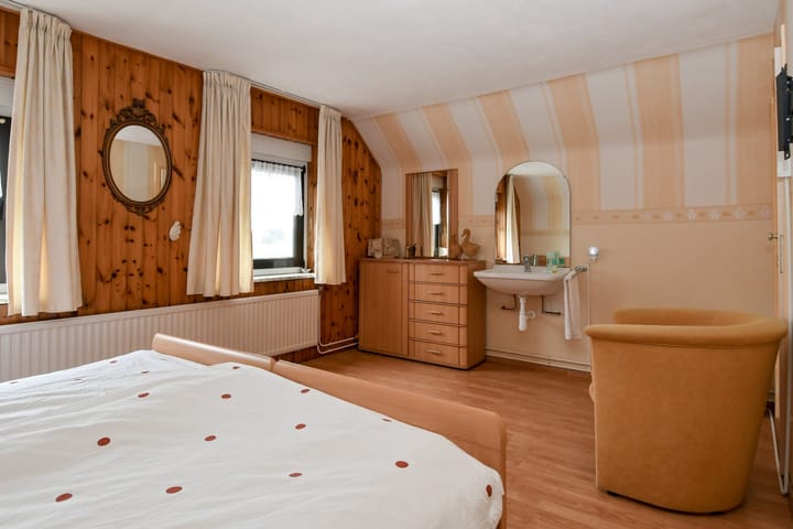 Foto 19 van Helenaveenseweg 84