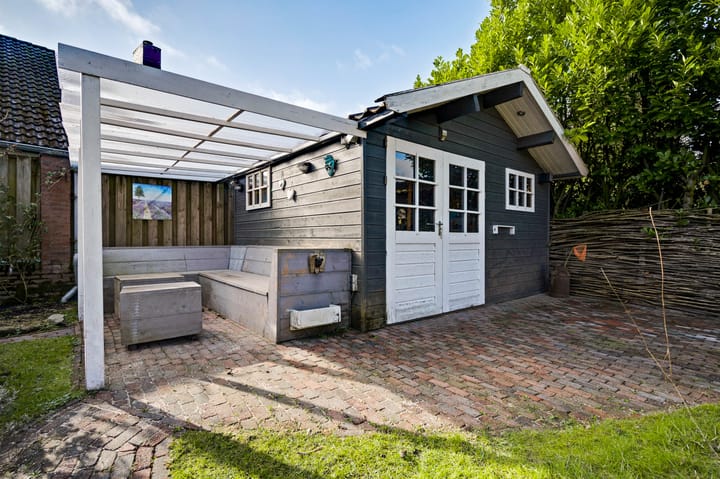 Photo 44 of Burgemeester Hoebersstraat 17