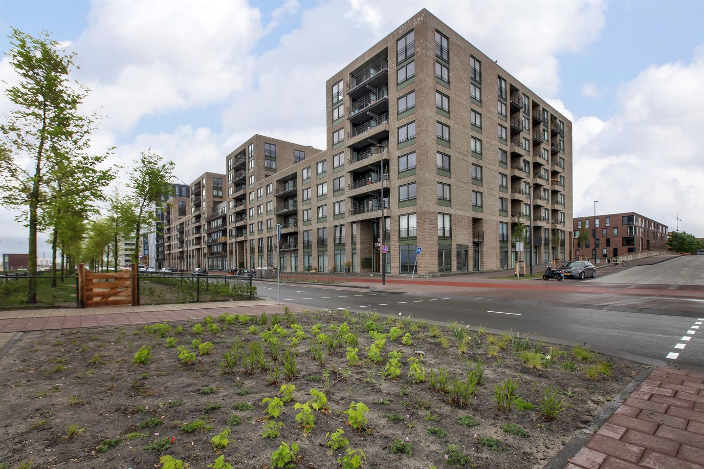 Foto 1 van Bert Haanstrakade 794