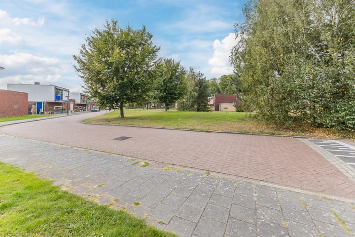 Photo 24 of Raamveld 123