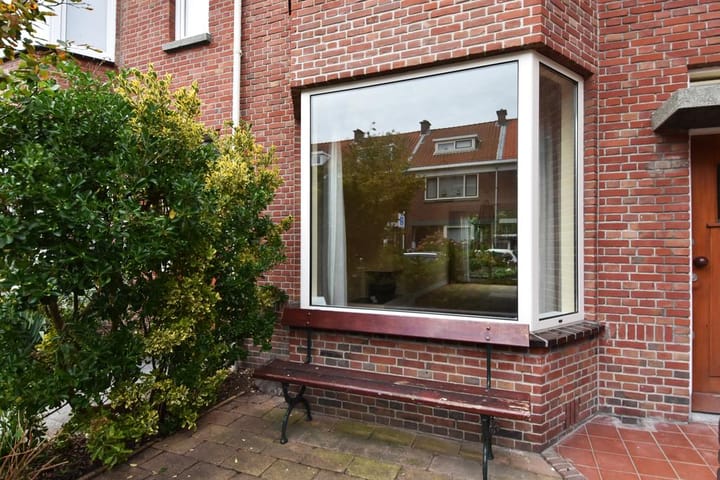 Photo 4 of Meloenstraat 77