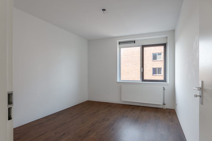 Foto 4 van Van Naeldwijcklaan 171