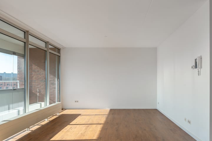 Photo 9 of Van Naeldwijcklaan 171