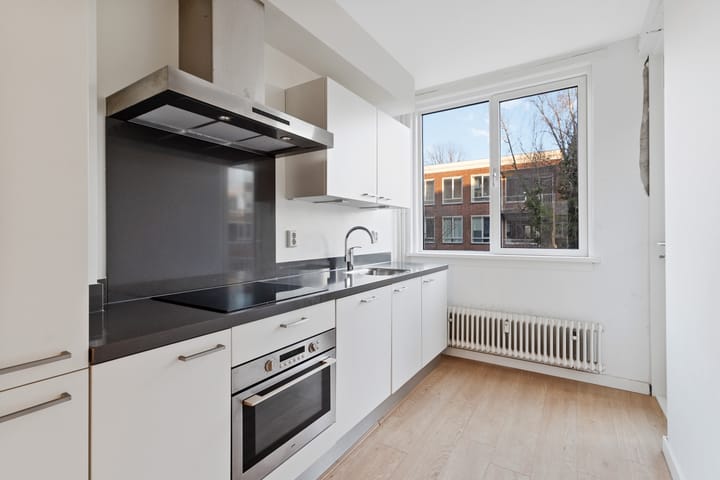 Foto 18 van Christiaan Huygensplein 14-1