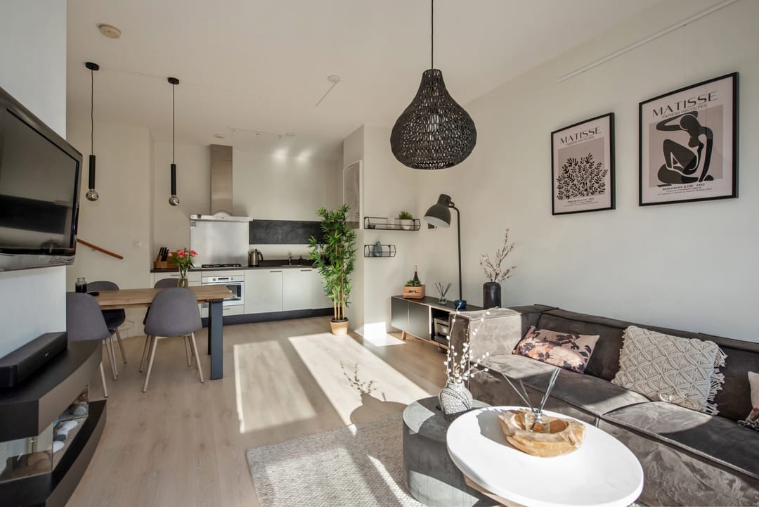 Photo 8 of Treubstraat 10-F026