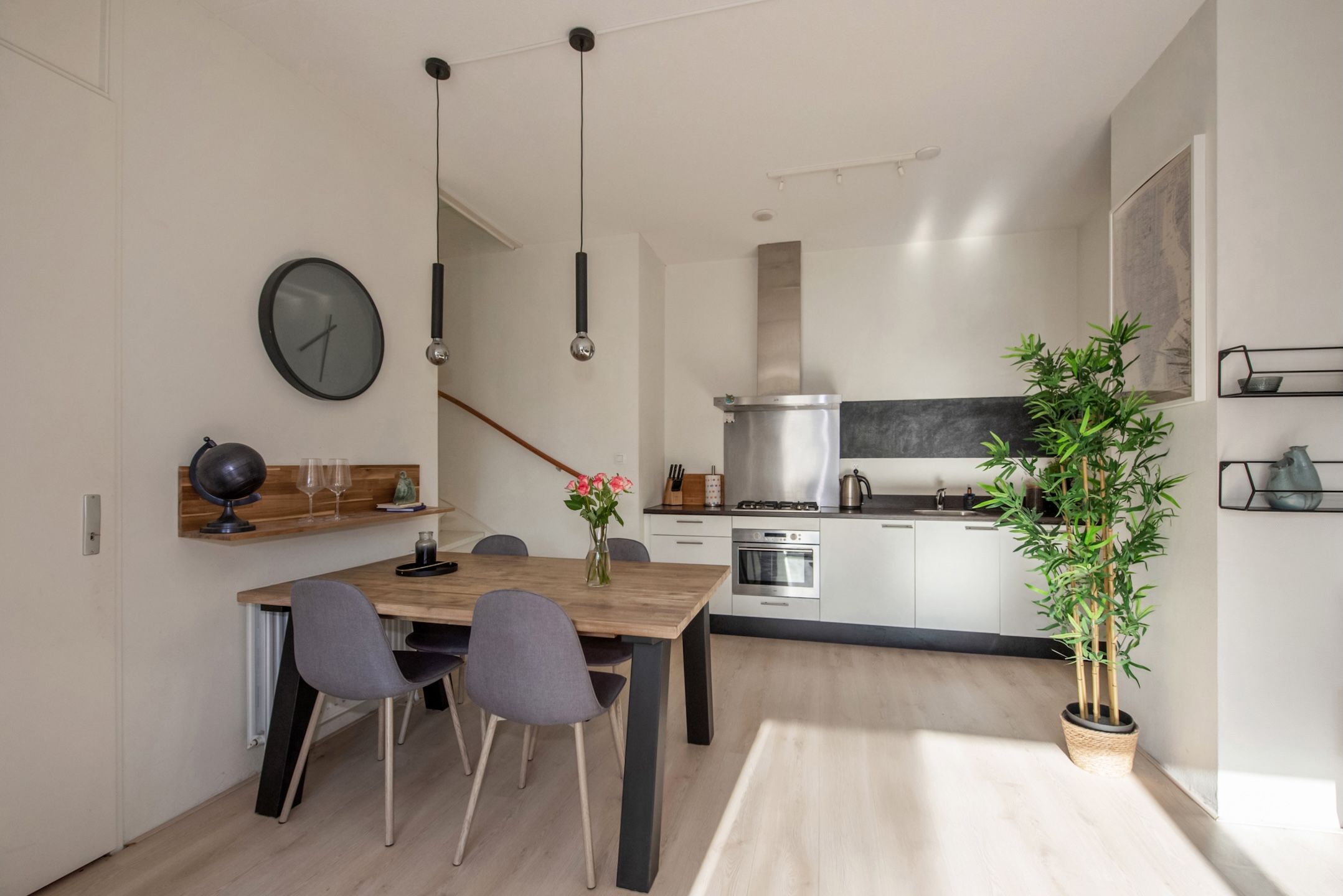 Photo 9 of Treubstraat 10-F026