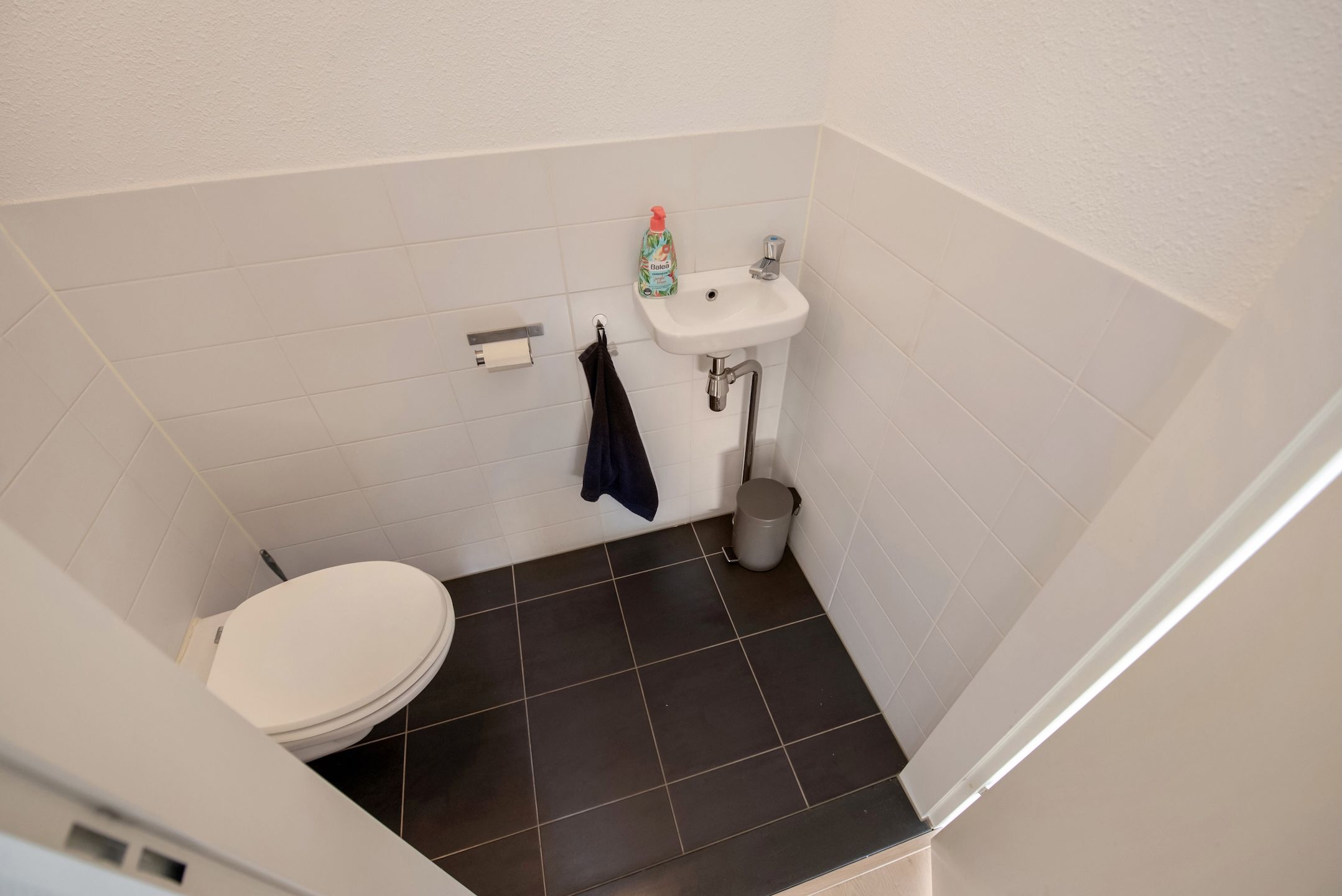 Photo 12 of Treubstraat 10-F026