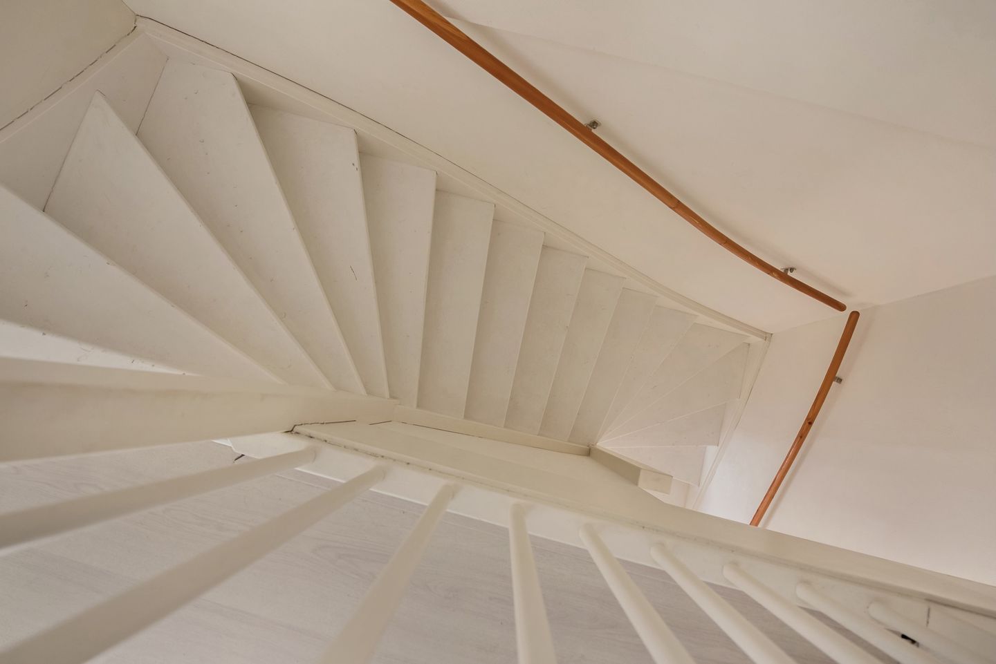 Photo 20 of Treubstraat 10-F026