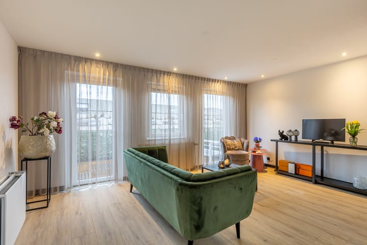 Foto 1 van Regenboog 74-A