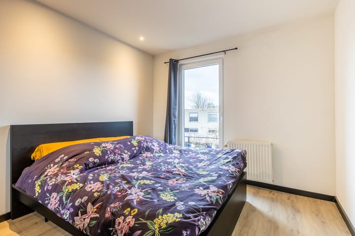 Foto 21 van Regenboog 74-A