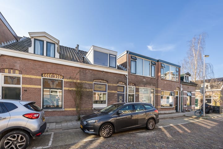 Photo 1 of Verenigingstraat 68