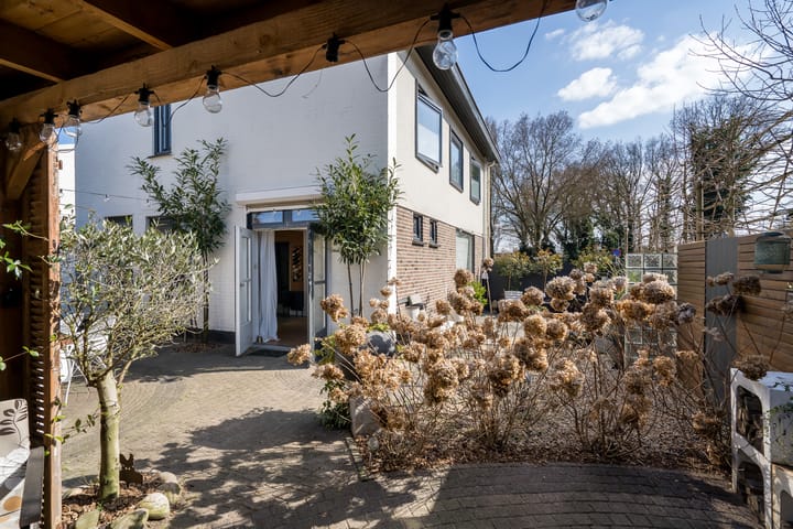 Foto 36 van Doctor Kuyperstraat 1