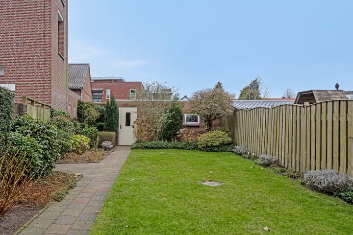 Foto 38 van Molenstraat 16