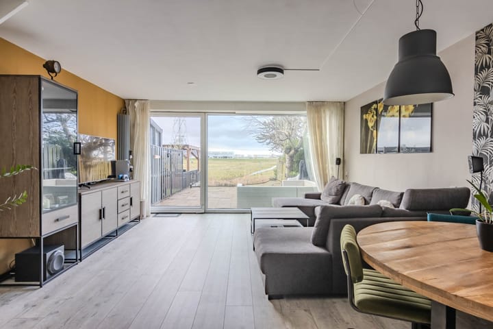 Foto 2 van Parelgras 132