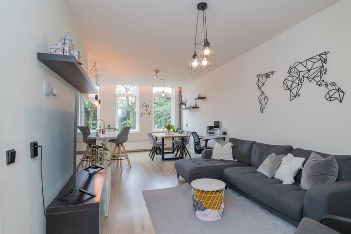 Photo 2 of Haarlemmerweg 49-H