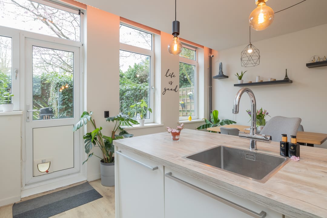 Foto 17 van Haarlemmerweg 49-H