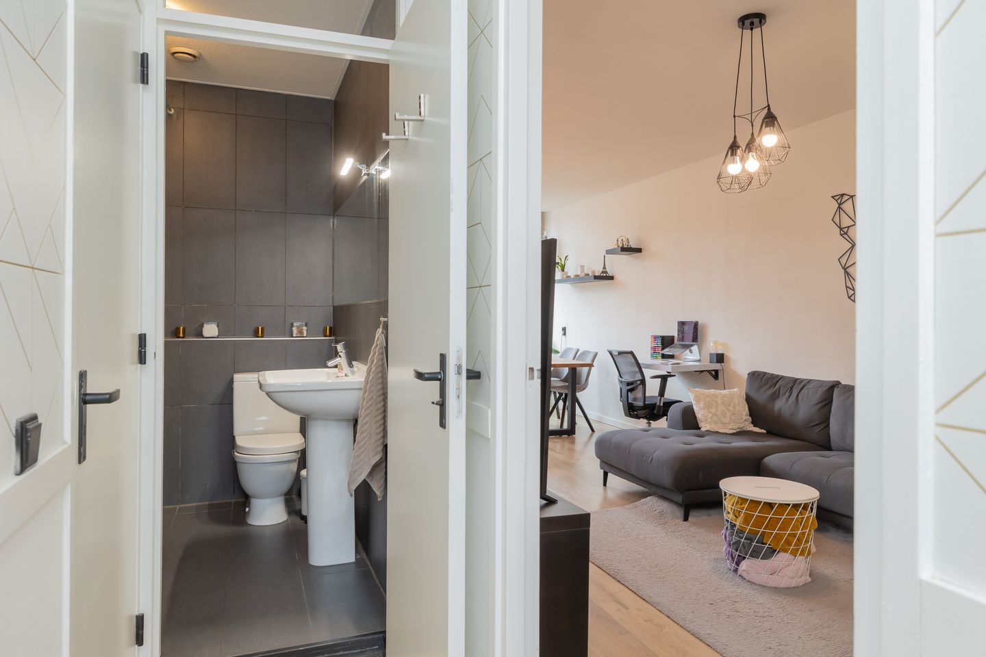 Foto 19 van Haarlemmerweg 49-H