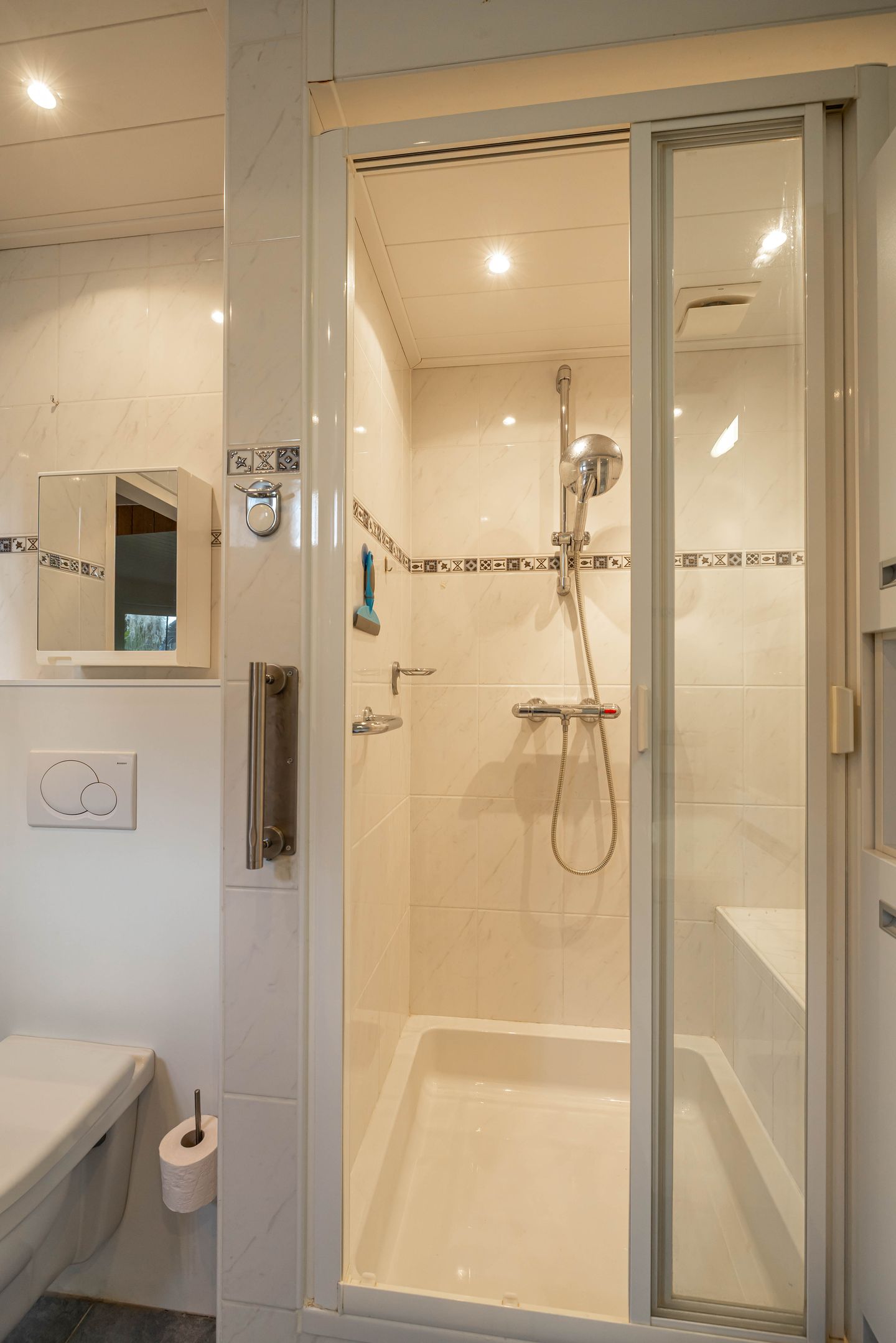 Foto 14 van Goudsbloemweg 8