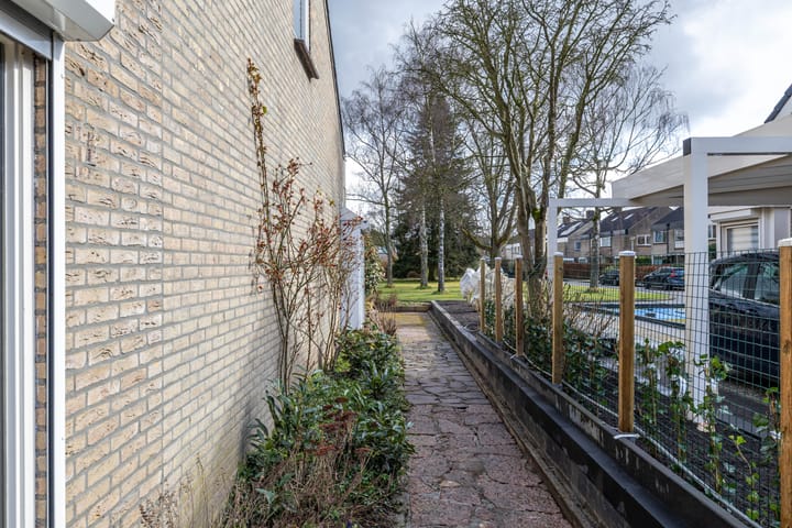 Foto 25 van Goudsbloemweg 8