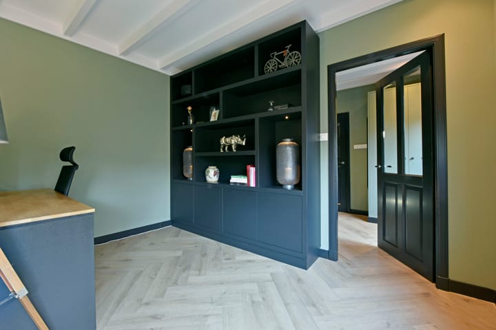 Photo 6 of van Wassenaerstraat 1-A