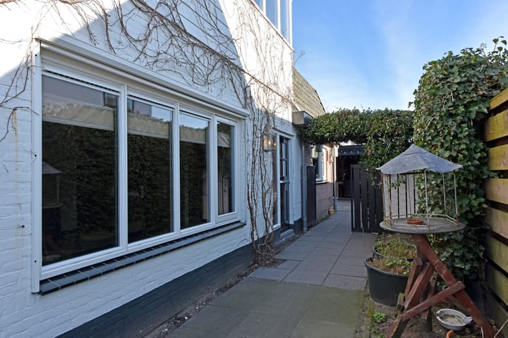 Photo 35 of van Wassenaerstraat 1-A