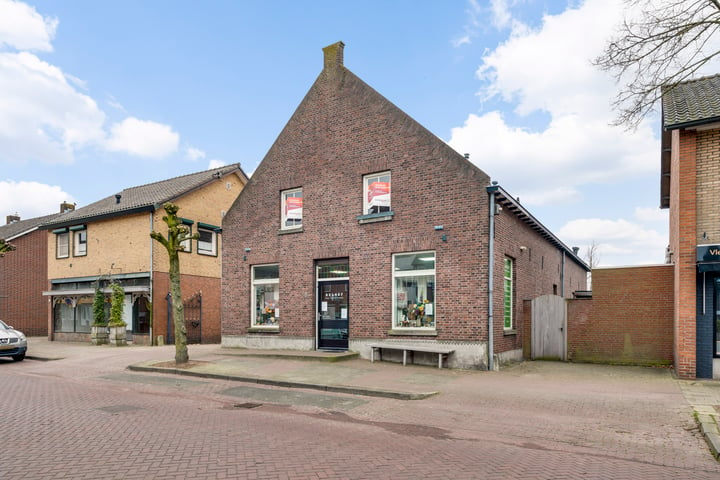 Dorpsstraat 8, Roggel