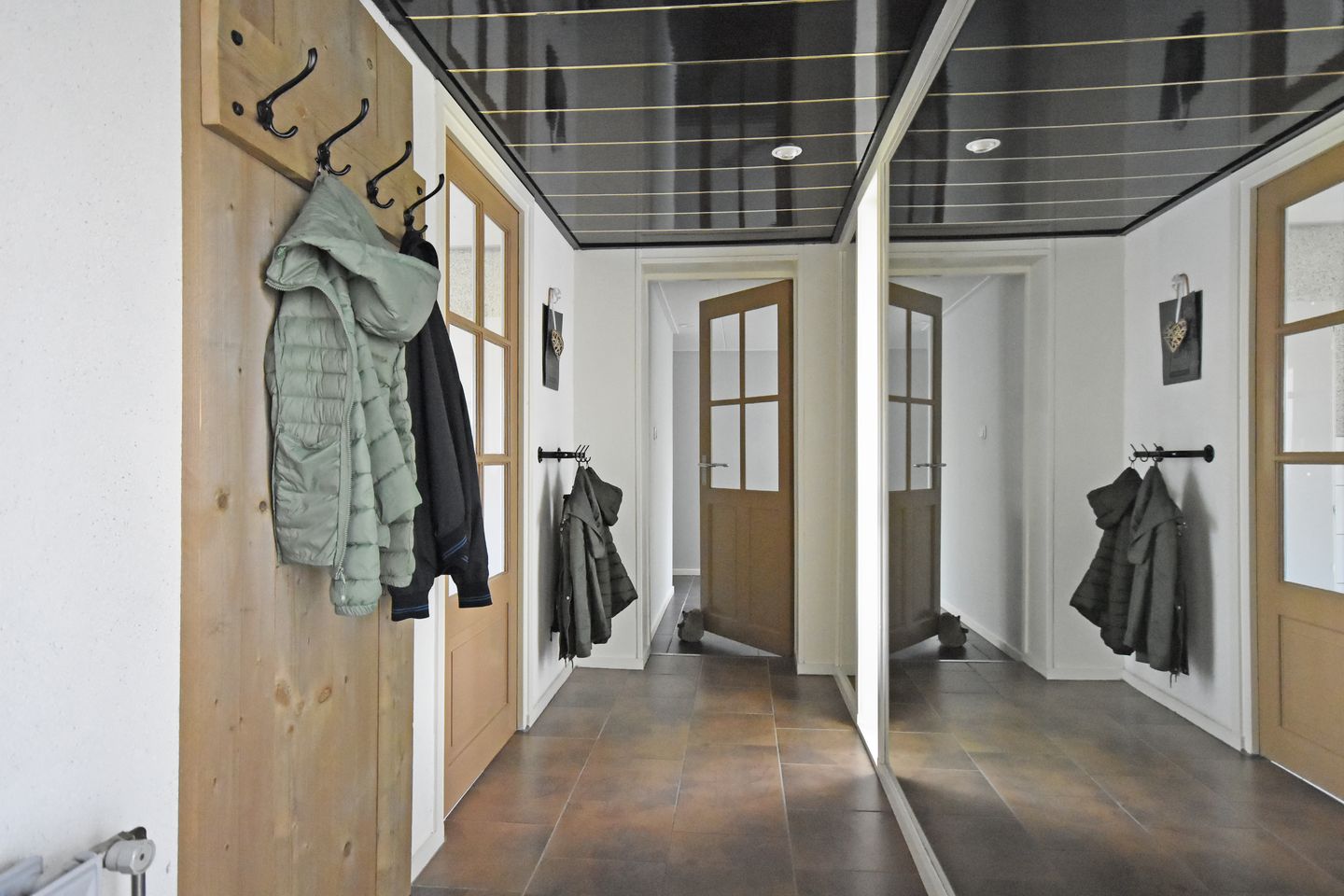 Foto 19 van Skoallestrjitte 36