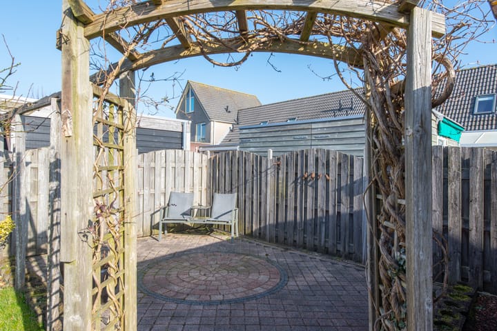 Foto 42 van Den Ackersloot 25