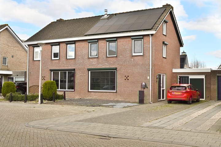 Photo 1 of Dokter Vermetstraat 26