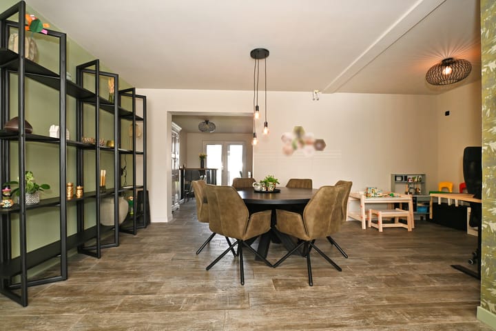 Photo 11 of Dokter Vermetstraat 26