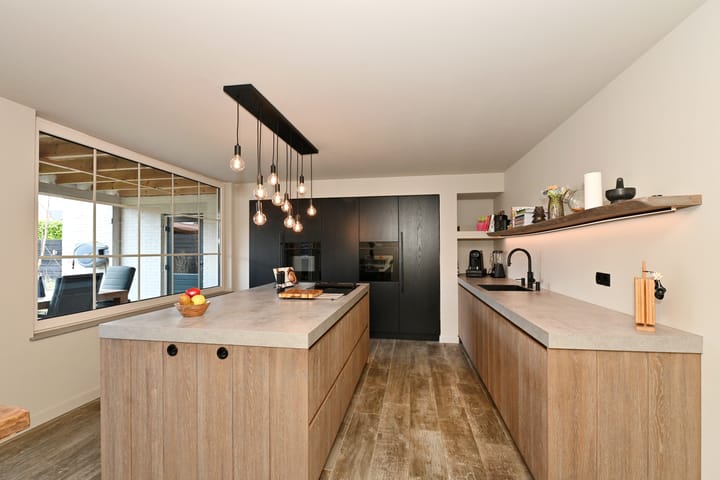 Photo 14 of Dokter Vermetstraat 26